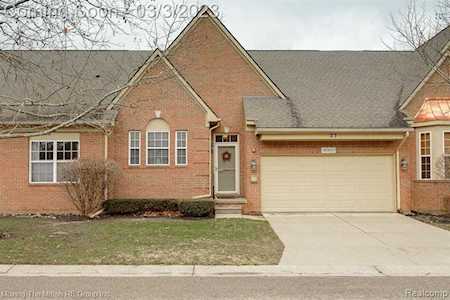 4009 Forest Bridge Dr Canton Twp, MI 48188