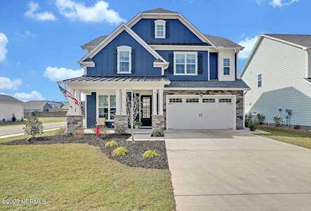 9 W Shooting Star Lane Hampstead, NC 28443