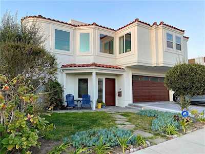 1025 8th Place Hermosa Beach, CA 90254