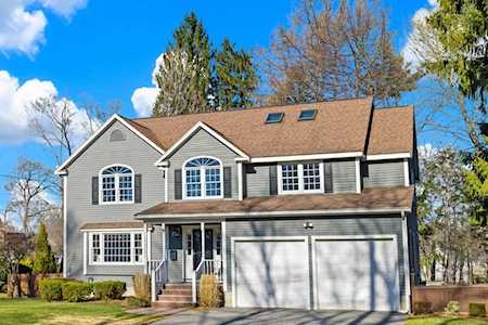 135 Oak Street Reading, MA 01867