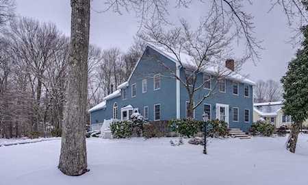 7 Benjamin Kidder Lane Bedford, MA 01730