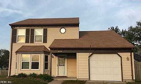 1704 Pebble Place Virginia Beach, VA 23456