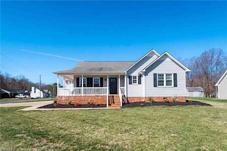 4025 Sundance Drive Walnut Cove, NC 27052