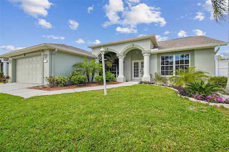 10713 Magrath Ln New Port Richey, FL 34654