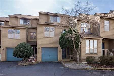 1085 Chinquapin Ln Virginia Beach, VA 23451