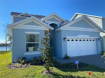 724 Reflection Lake Dr Orlando, FL 32807