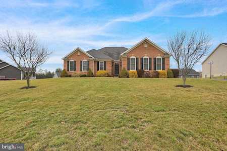 7677 Green Ridge Ln Abbottstown, PA 17301