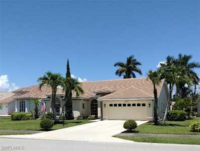 2126 E Crown Pointe Blvd Naples, FL 34112