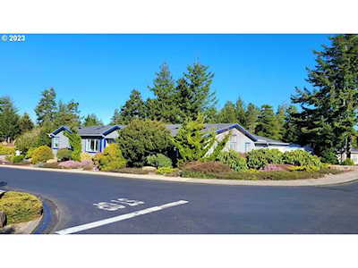 893 Western WAY Florence, OR 97439
