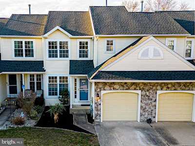 1105 Meadows Dr Williamstown, NJ 08094
