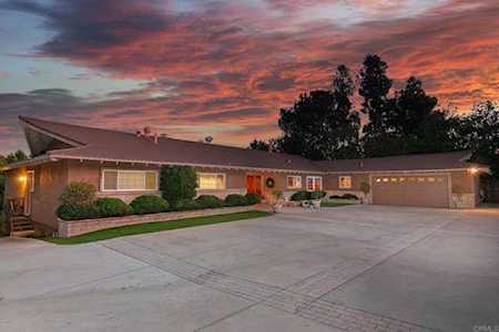 4912 Sunrise Valley Dr El Cajon, CA 92020