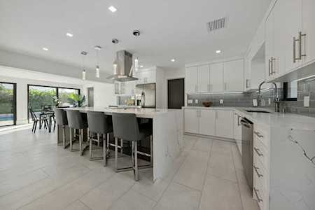 718 SW 28th Avenue Boynton Beach, FL 33435