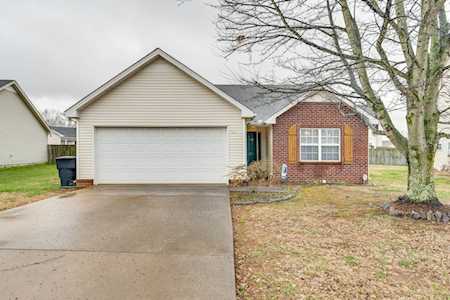 1527 Saint Andrews Dr Murfreesboro, TN 37128