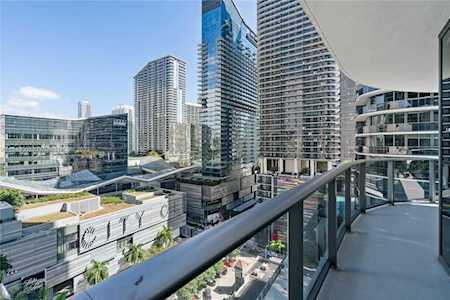 55 SW 9th St #1501 Miami, FL 33130
