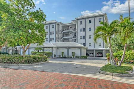 400 Golden Gate POINT #21 Sarasota, FL 34236