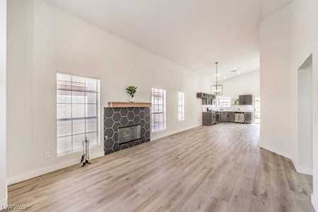 4932 Signal Dr Las Vegas, NV 89130