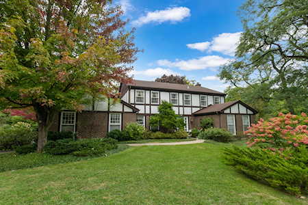 472 E Westleigh Rd Lake Forest, IL 60045