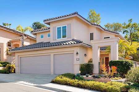 771 Calle Montera Escondido, CA 92025