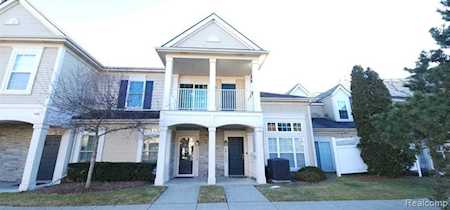 10108 E Midway #104 Commerce Twp, MI 48390