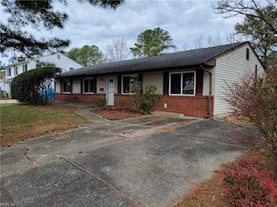 3844 Brentwood Cres Virginia Beach, VA 23452