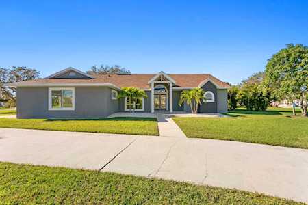 6187 9th Avenue CIRCLE NE Bradenton, FL 34212