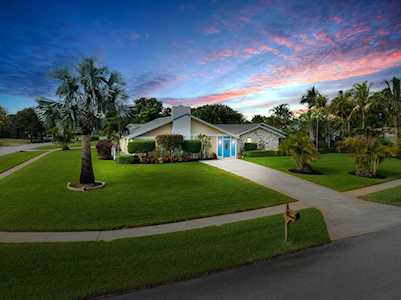 1052 NE Country Way Jensen Beach, FL 34957