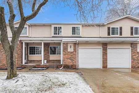 302 Hampton South Lyon, MI 48178