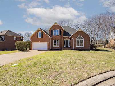2631 Chase Ln Murfreesboro, TN 37130
