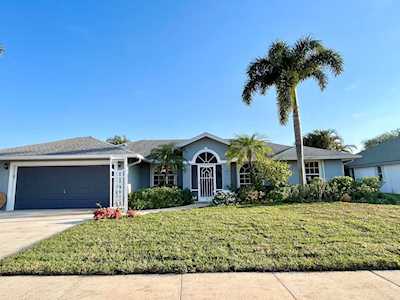 158 Monterey Way Royal Palm Beach, FL 33411