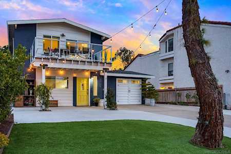 2729 Erie St San Diego, CA 92117