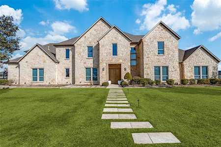 628 Calm Water Princeton, TX 75407