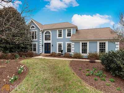181 Saint Martin Drive Suwanee, GA 30024
