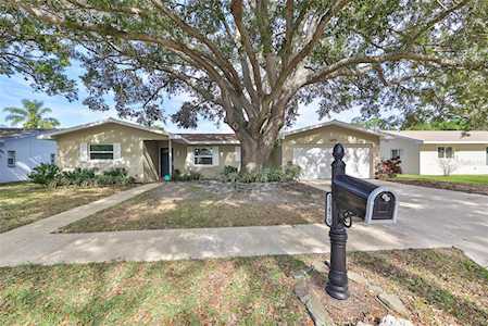 13479 91st Ave Seminole, FL 33776