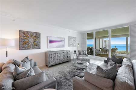60 Seagate Dr #1204 Naples, FL 34103