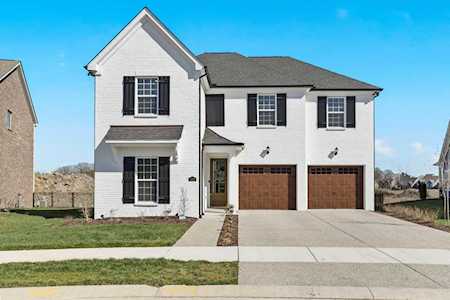 1422 Serenity Ct Hendersonville, TN 37075
