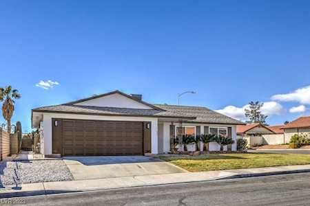 7621 Parakeet Ave Las Vegas, NV 89145