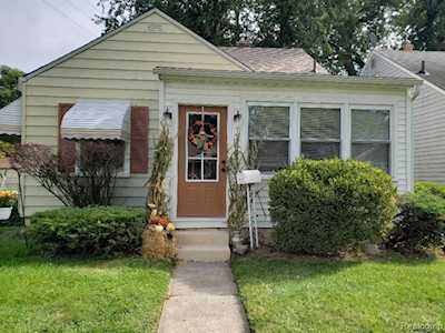 15622 Norborne Redford Twp, MI 48239