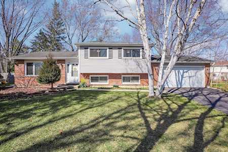 2429 Waupaca Ct Naperville, IL 60564