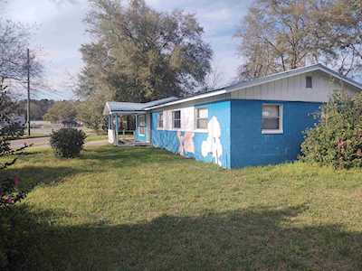 447 S Shelfer St Quincy, FL 32351