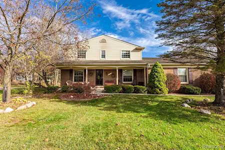 11140 Academy Ct Plymouth Twp, MI 48170