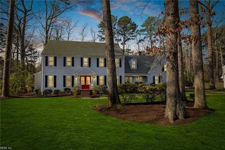 3308 Middle Plantation Quay Virginia Beach, VA 23452
