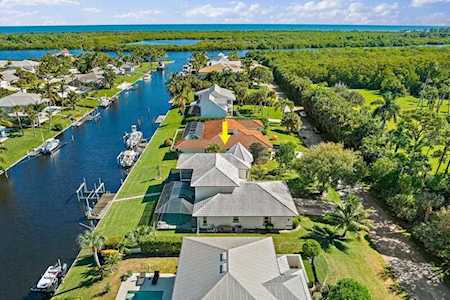 8535 SE Mangrove Street Hobe Sound, FL 33455