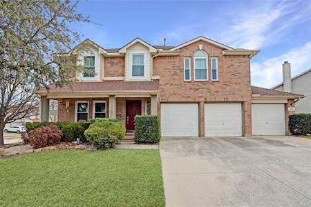 876 Fox Hunt Trail Fort Worth, TX 76179