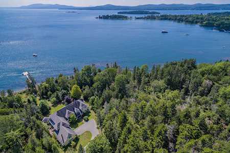 134 Big Tree Ln Islesboro, ME 04848