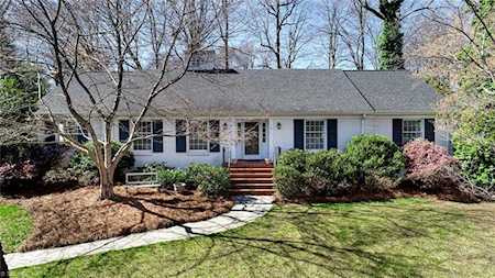 217 Mistletoe Drive Greensboro, NC 27403