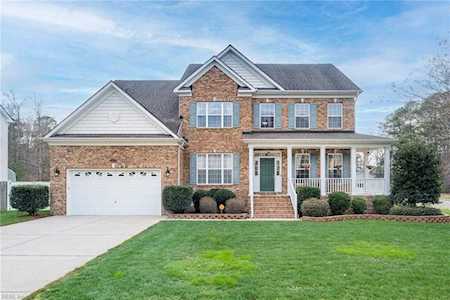 821 Fernbridge Place Chesapeake, VA 23320