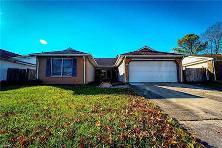 1105 Spindle Crossing Virginia Beach, VA 23455