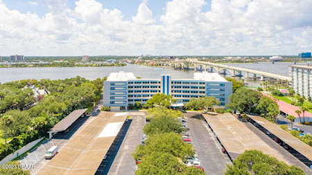 1224 Peninsula Drive #104 Daytona Beach, FL 32118