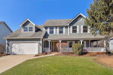 33 Breckenridge Dr Aurora, IL 60504