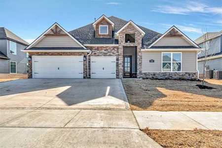 1261 Silver Maple St Centerton, AR 72719